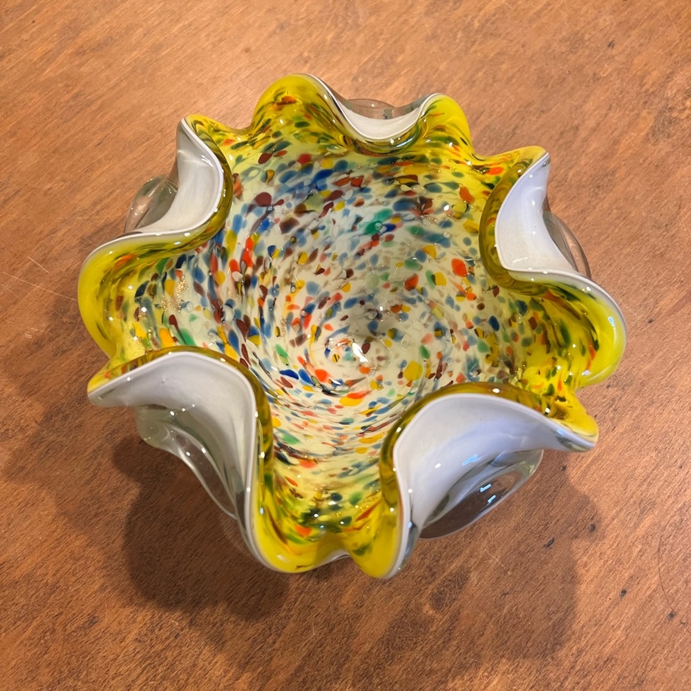 Murano Confetti Bullicante Adventurine Art Glass Bowl Tutti Frutti? Yellow White